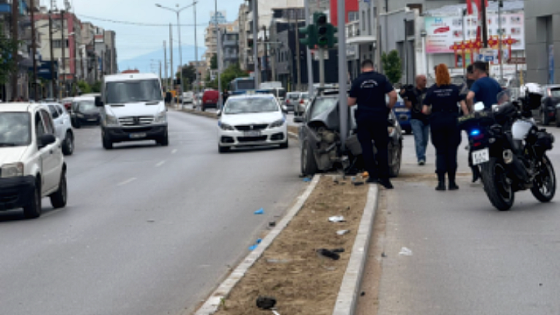 Σοβαρό τροχαίο με πέντε τραυματίες στην οδό Μοναστηρίου στη Θεσσαλονίκη