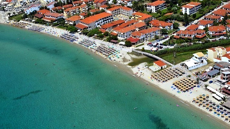 Αύξηση τουριστικών εσόδων και επισκεπτών στην Ελλάδα το 2024