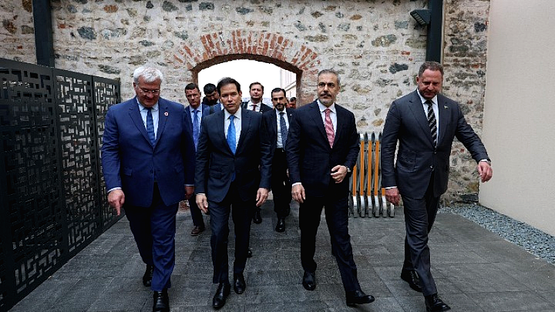 Συνάντηση Ρωσίας-ΗΠΑ στην Κωνσταντινούπολη για τον τερματισμό του πολέμου στην Ουκρανία