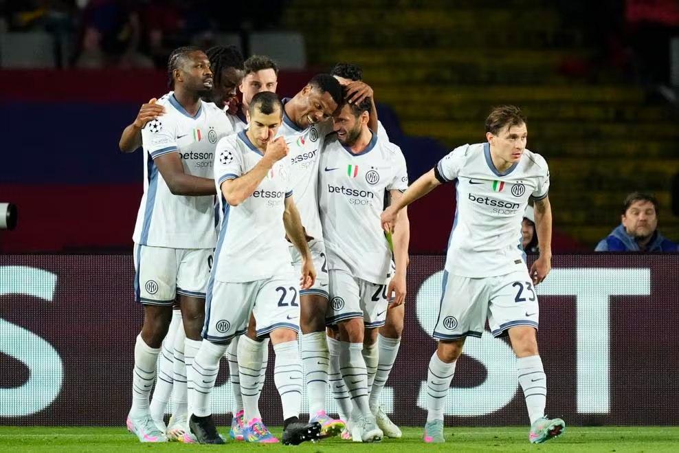 Εντυπωσιακή Ίντερ, σφιχτό 3-3 με την Μπαρτσελόνα στον ημιτελικό του Τσάμπιονς Λιγκ (vid)
