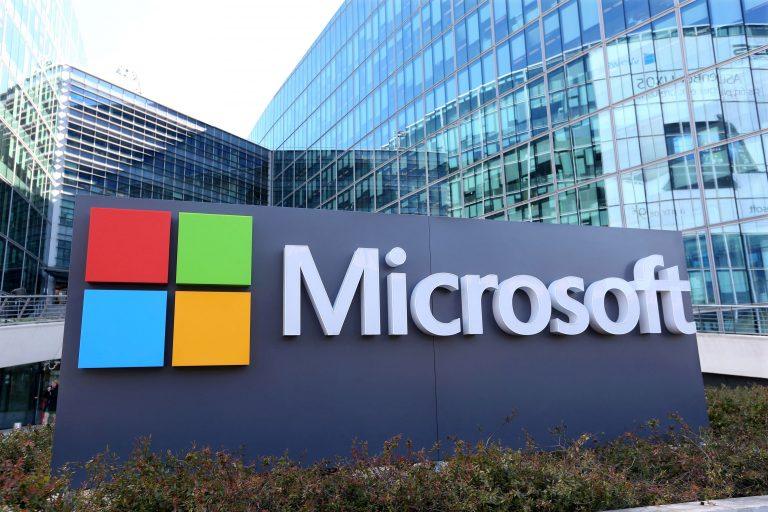 Η ανάπτυξη του Azure ενισχύει τα έσοδα της Microsoft και καθησυχάζει τις ανησυχίες για την τεχνητή νοημοσύνη