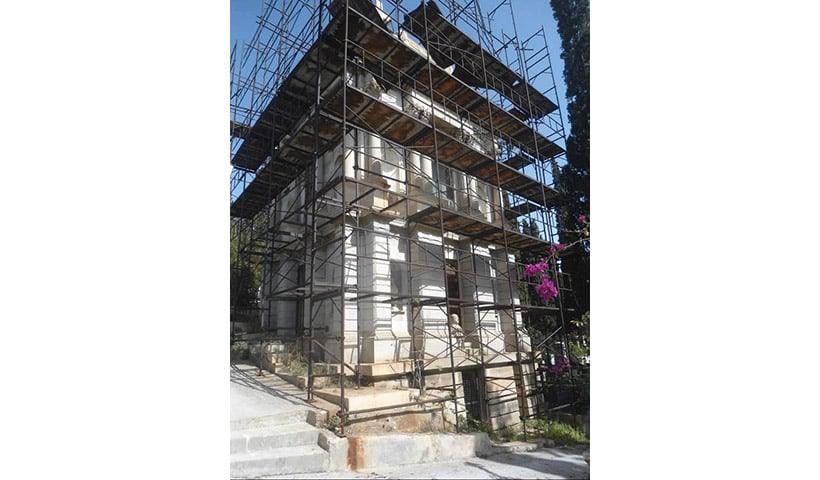 Έκκληση του δημάρχου Ιωαννιτών για τη διάσωση του ταφικού μνημείου του Χρηστάκη Ζωγράφου
