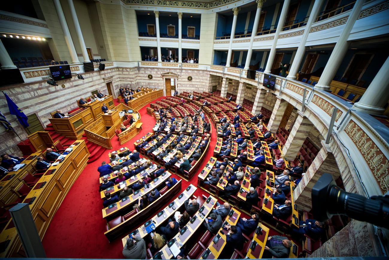 Η κρίση στις τάξεις των γαλάζιων βουλευτών