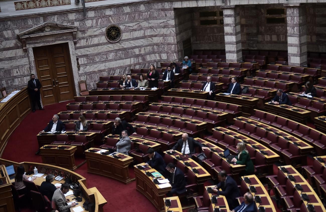 Τέμπη: Αναζητώντας λύσεις σε τρεις νομικούς γρίφους