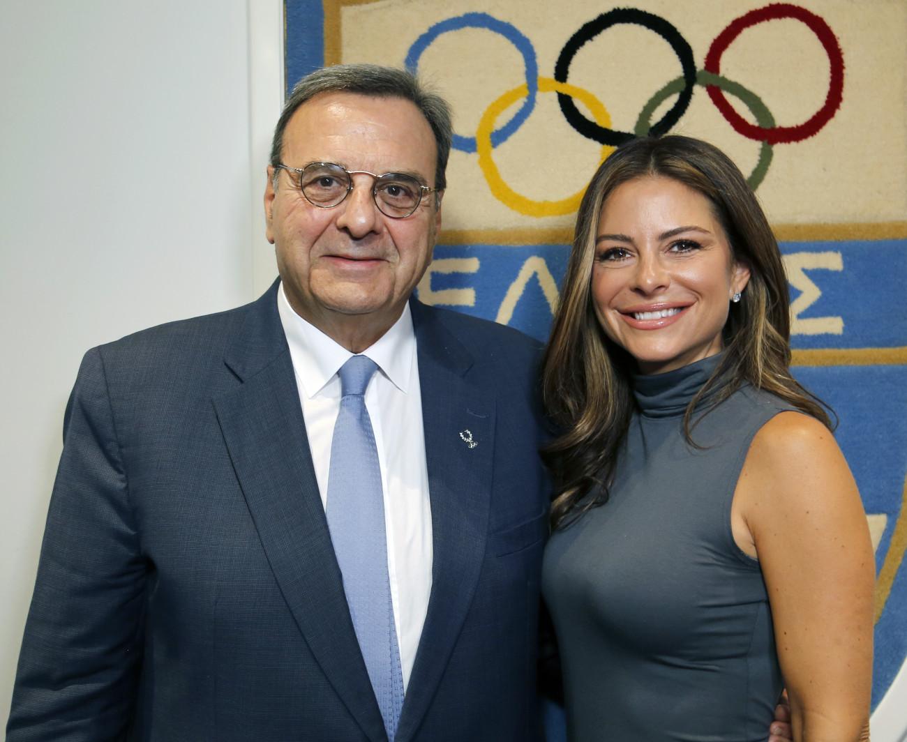 Ο ρόλος της Μαρίας Μενούνος στην ελληνική ολυμπιακή ομάδα και η συγκίνηση για την Ολυμπιακή Φλόγα