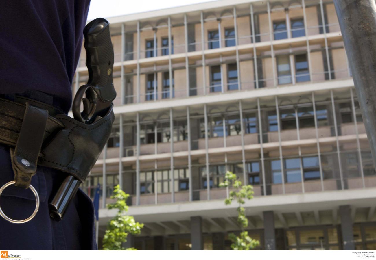 Θεσσαλονίκη: Στον εισαγγελέα παραπέμπονται 28 μέλη ακροδεξιάς οργάνωσης για ληστείες και βιαιοπραγίες