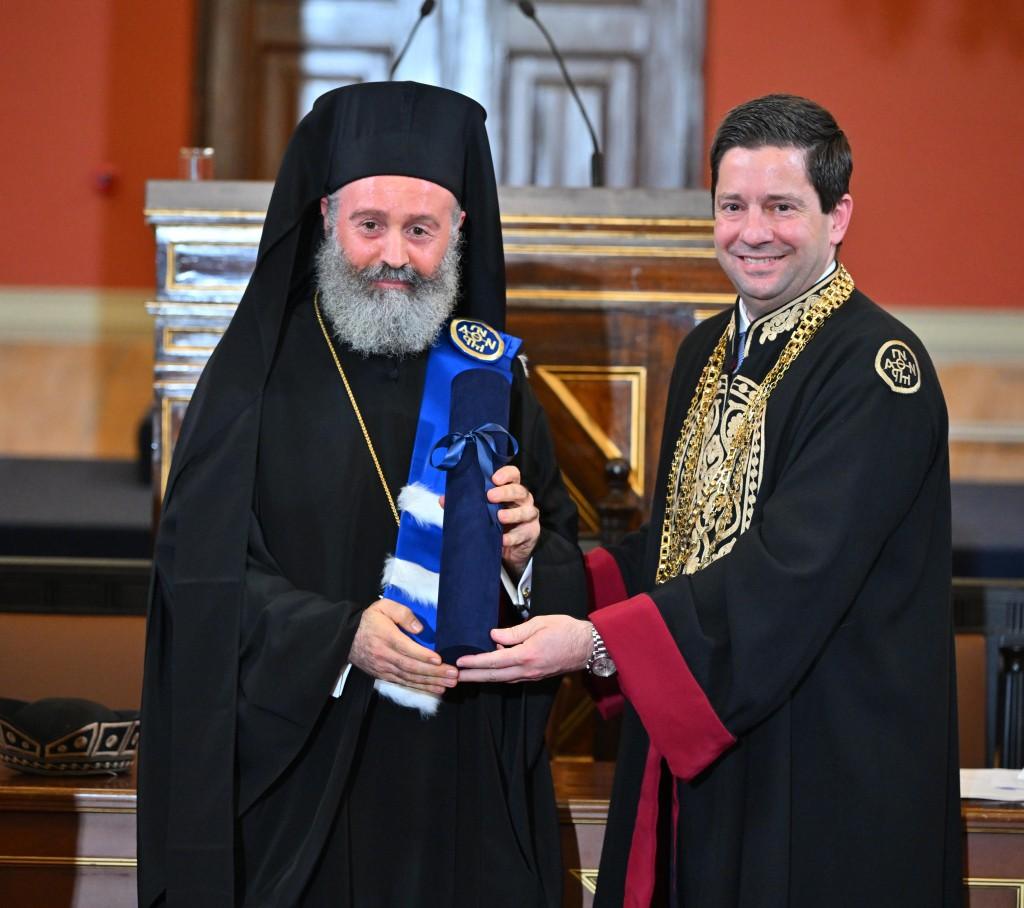 Αναγόρευση του Αρχιεπισκόπου Αυστραλίας Μακαρίου ως Επίτιμου Διδάκτορα της Θεολογικής Σχολής του ΕΚΠΑ