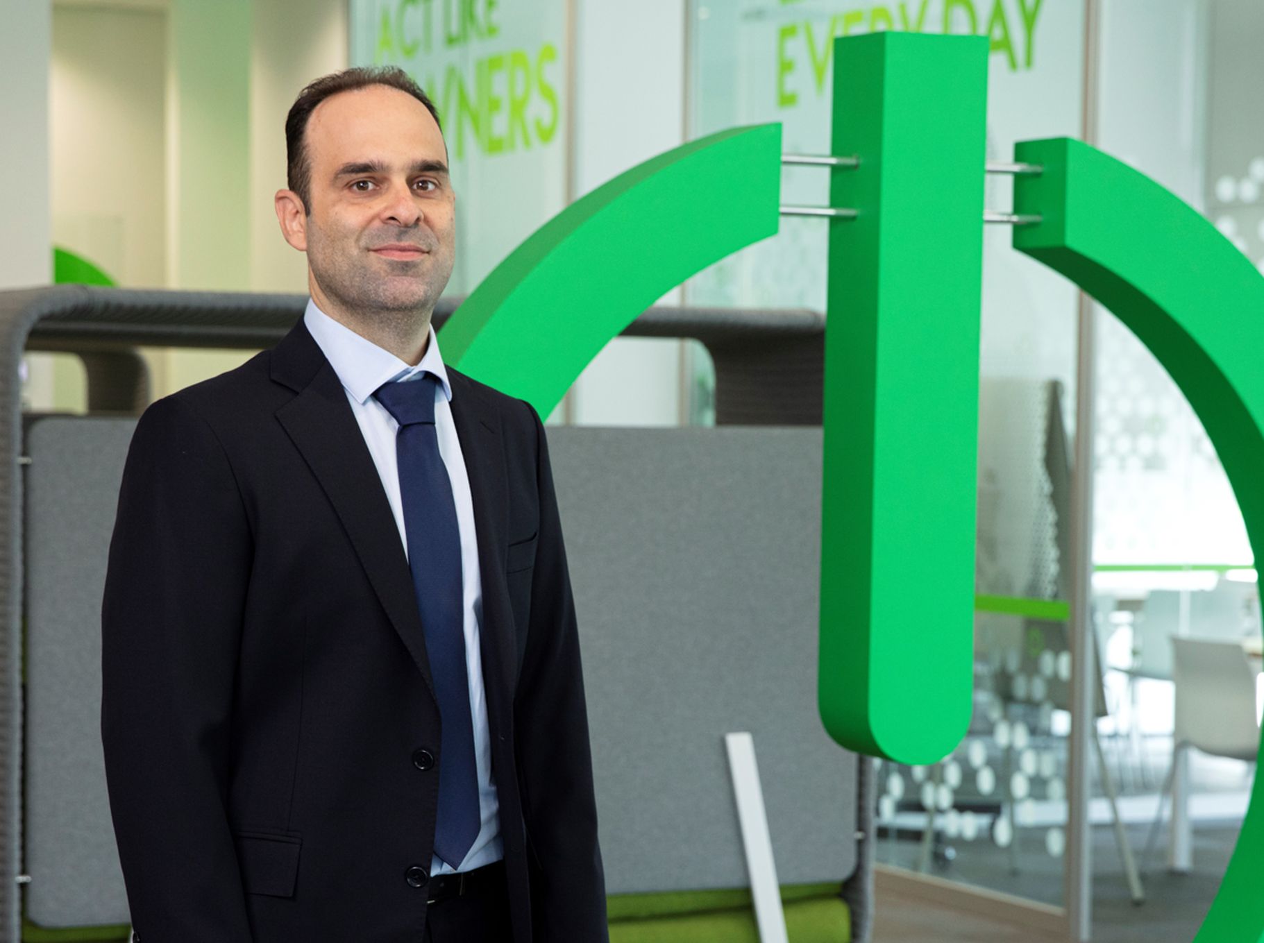 Βιώσιμες λύσεις της Schneider Electric μέσω τεχνητής νοημοσύνης: Μετασχηματισμός και βελτιστοποίηση των κέντρων δεδομένων