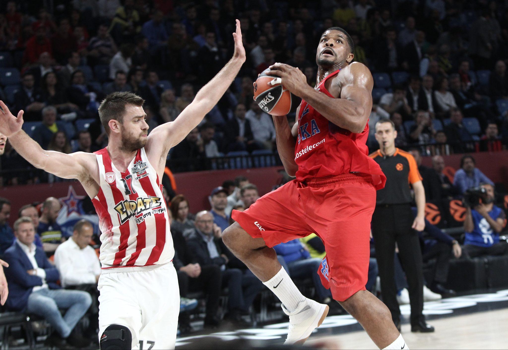 Η Μύκονος γιορτάζει την άνοδο με Χάινς και Μάντζαρη