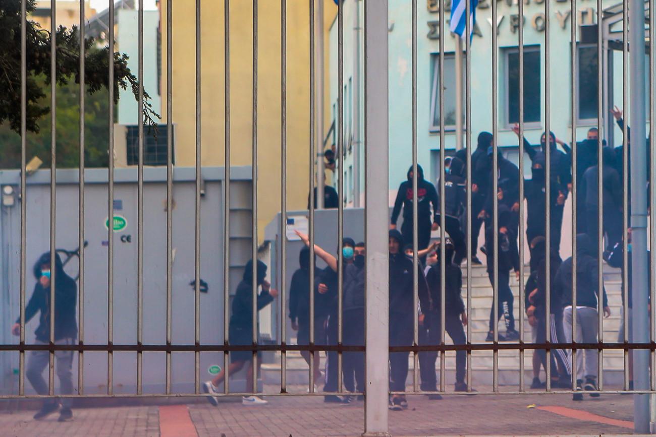 Θεσσαλονίκη: Σφοδρές επιθέσεις και φασιστικοί χαιρετισμοί στα ΕΠΑΛ Σταυρούπολης και Ευόσμου