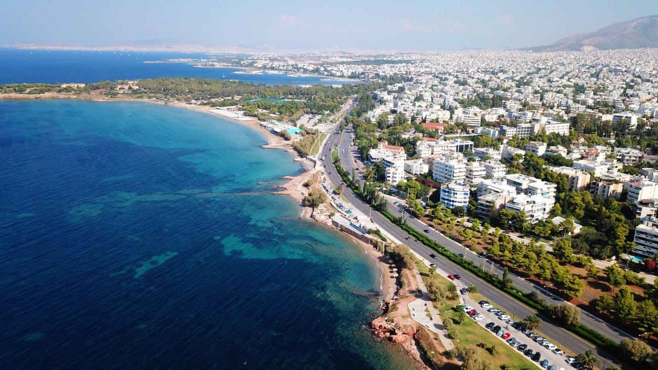 Ακίνητα: Η Αθηναϊκή Ριβιέρα αναδεικνύεται στην κορυφή του ελληνικού real estate – Ποιες χώρες επενδύουν εκατομμύρια