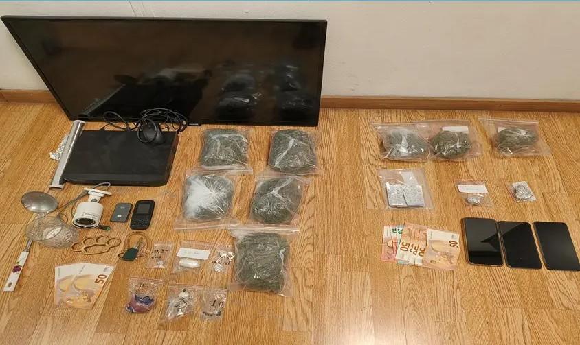Σύλληψη μελών σπείρας ναρκωτικών στον Κορυδαλλό: Τραυματισμοί κατά τη διαφυγή