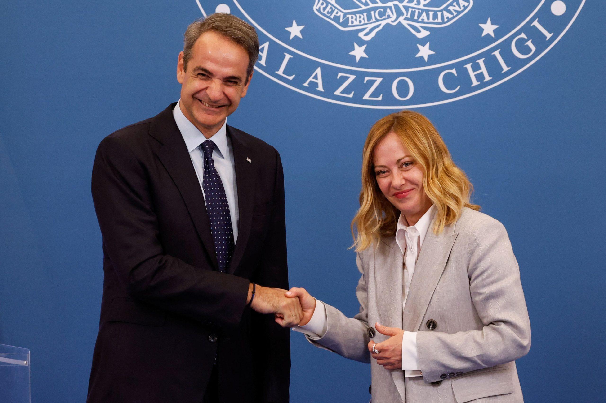 Συμφωνίες Ελλάδας – Ιταλίας για ενέργεια και σιδηροδρομικές μεταφορές