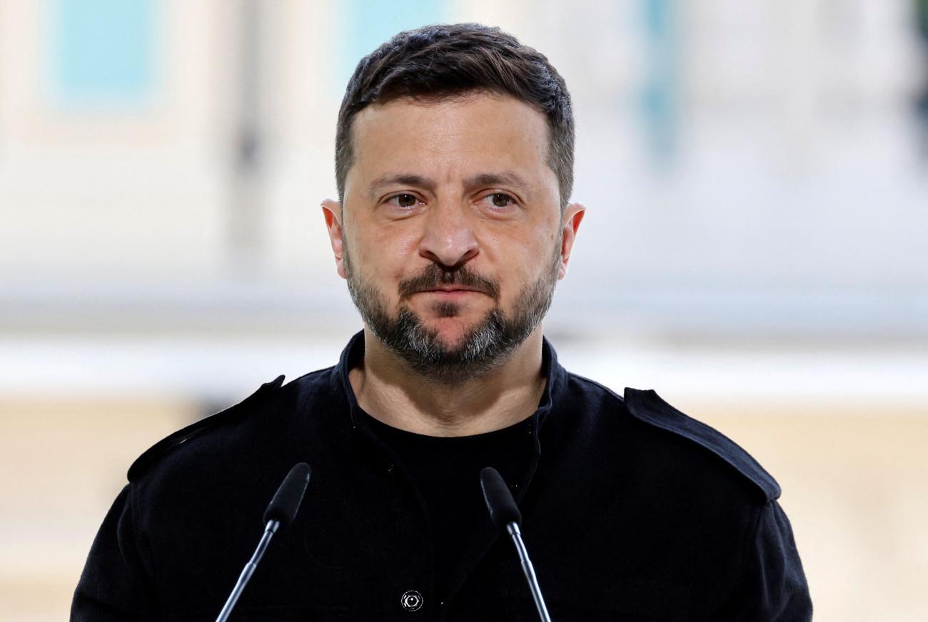Ζελένσκι: Αποδέχεται συνάντηση μόνο με τον Πούτιν, ενώ η Ρωσία παραμένει σιωπηλή