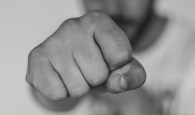 Σοκαριστική ρατσιστική επίθεση σε μετανάστη εργάτη από μπράβους εργοδότη