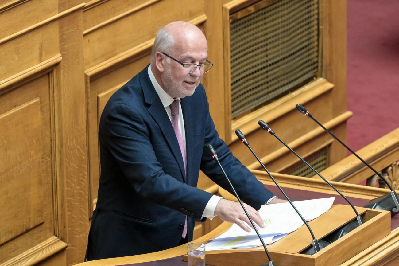 ΠΑΣΟΚ: Καταγγέλλει τον Φλωρίδη ως πολιτικό τσαρλατάνο