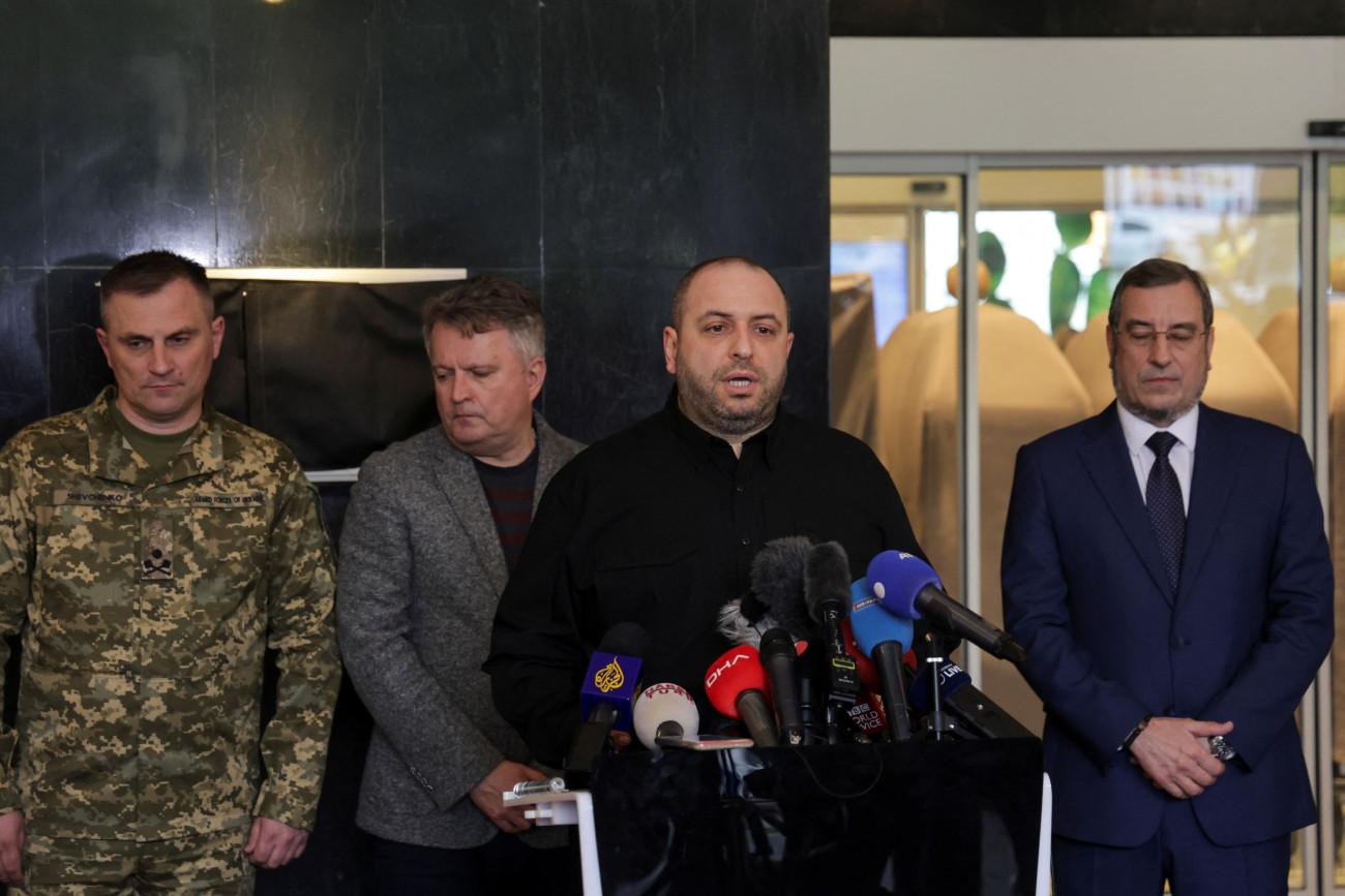 Η Ρωσία απειλεί την Ουκρανία με μόνιμο πόλεμο, δηλώνει ουκρανική πηγή: Ο στόχος του Κιέβου μετά τις συνομιλίες