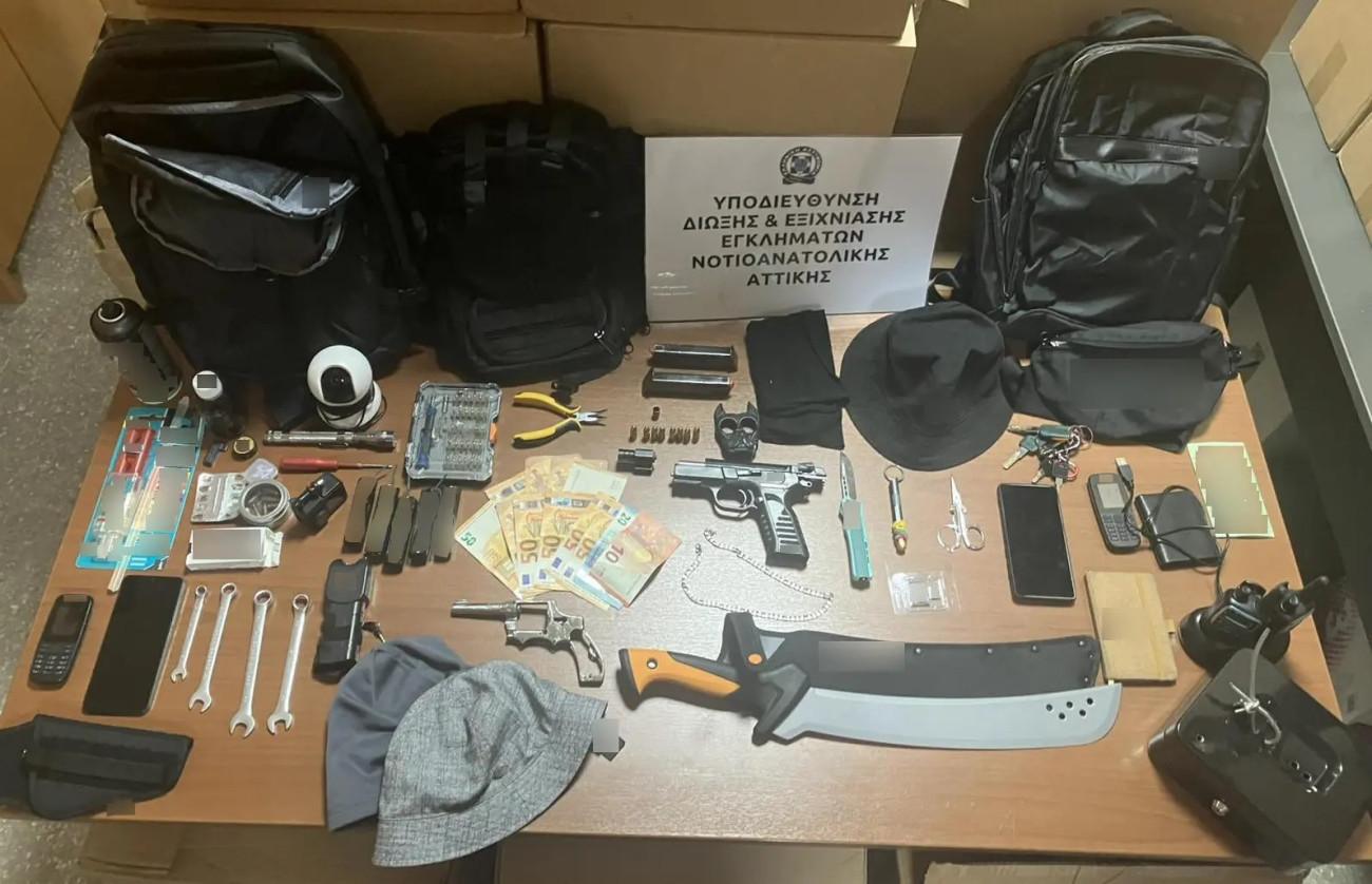 Συνελήφθη 26χρονος για κλοπές χρηματοκιβωτίων στη Γλυφάδα, εμπλεκόμενος και σε διαρρήξεις υπουργείων