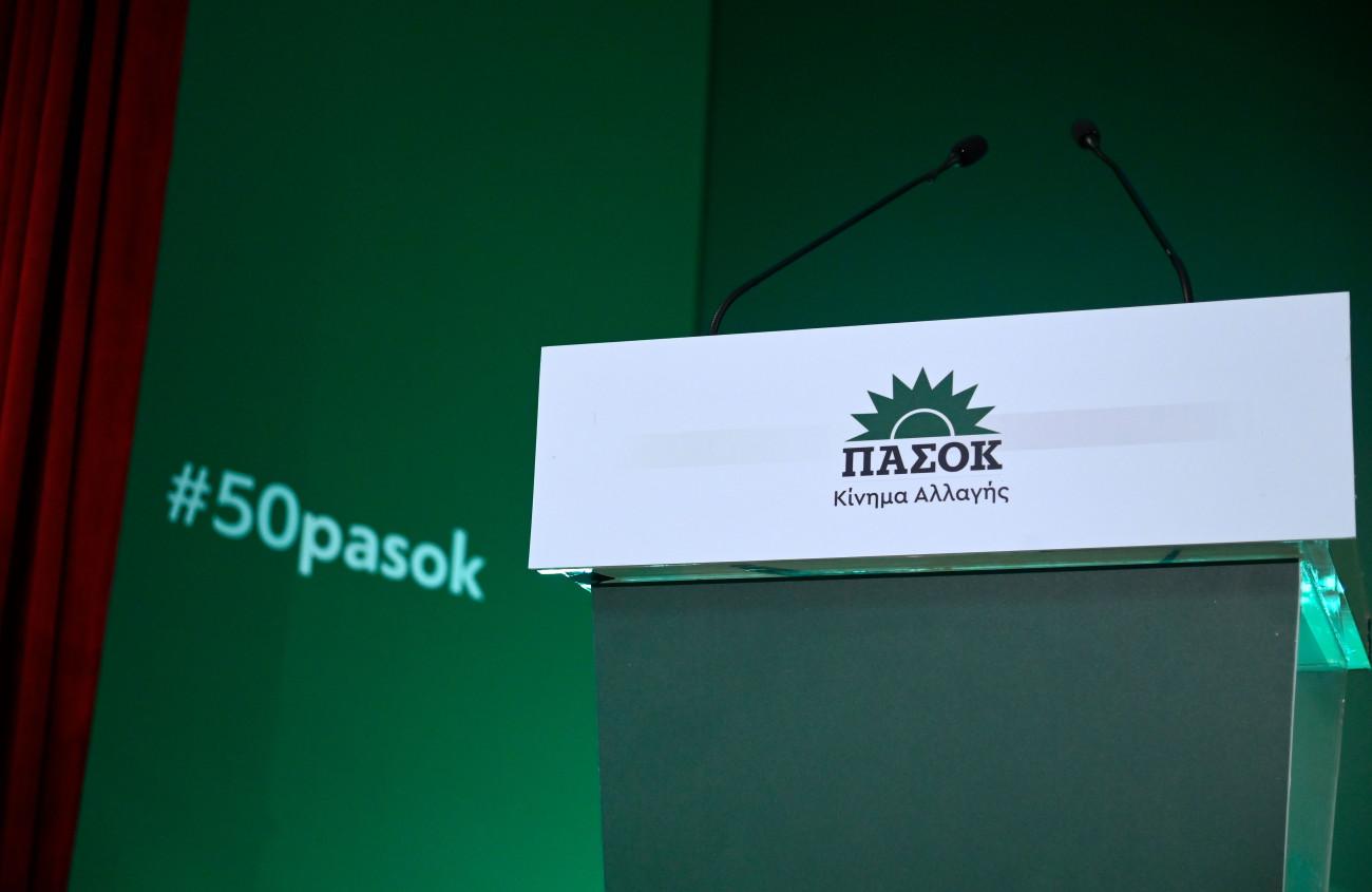 Πάσχοντας από επιχείρημα: Η αντεπίθεση του ΠΑΣΟΚ προς την κυβέρνηση για την πολιτική ευθύνη