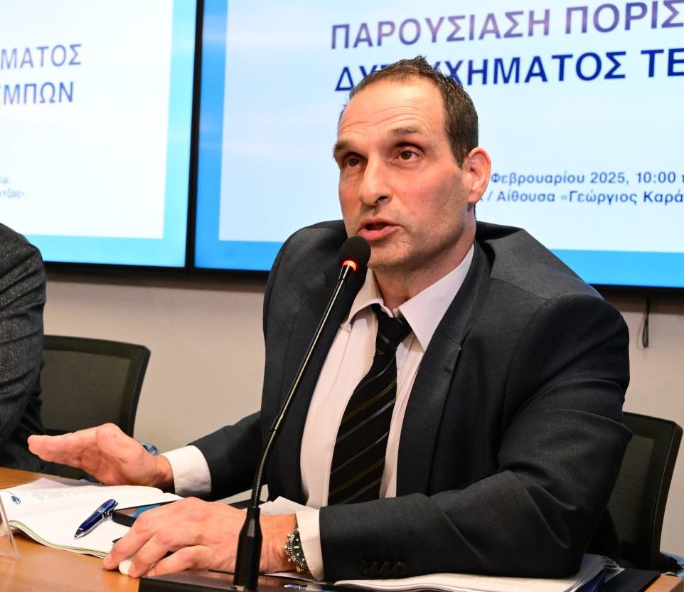 Επίθεση με γκαζάκια στο σπίτι του Χρήστου Παπαδημητρίου