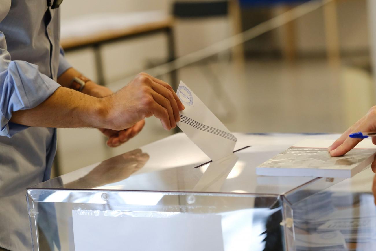 Μαξίμου: Τα δύο κρίσιμα σημεία που καθορίζουν τον εκλογικό προγραμματισμό