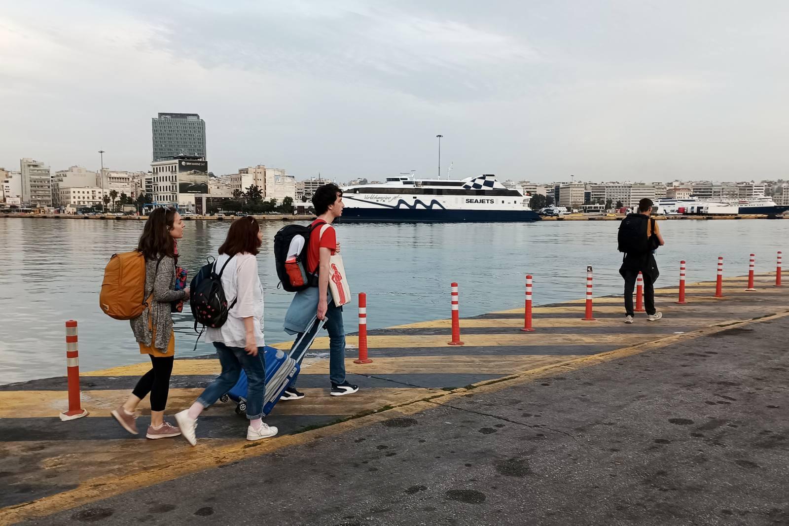 Κικίλιας: Καμία αύξηση στα ακτοπλοϊκά μέχρι το τέλος του έτους – 40 εκατ. ευρώ για το μεταφορικό ισοδύναμο