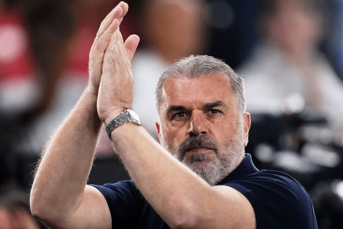 Η συγκινητική στιγμή του Ποστέκογλου με την οικογένειά του μετά την κατάκτηση του Europa League