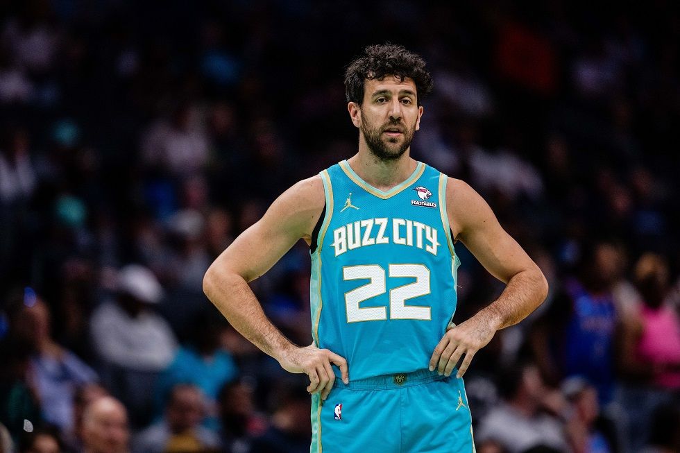 Ο Βασίλιε Μίτσιτς στο Άμπου Ντάμπι για το Final Four: Απαντά σε ερωτήσεις για το μέλλον του