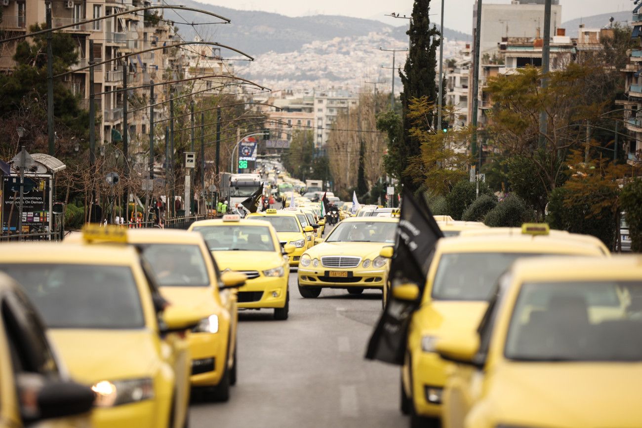 48ωρη απεργία στα ταξί: Η ανακοίνωση του ΣΑΤΑ