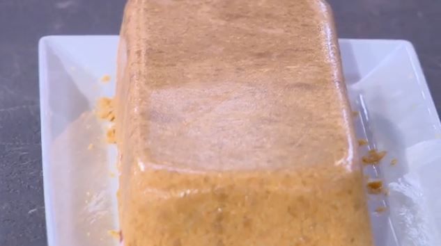 Μια νέα συνταγή για ανάποδο cheesecake που κάνει θραύση στα social media