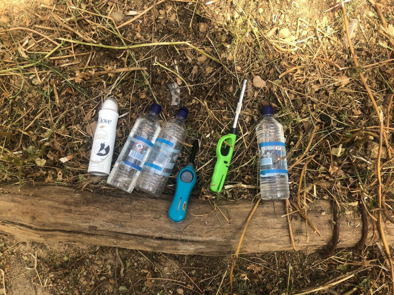 Επικίνδυνα αντικείμενα στον λόφο του Λυκαβηττού: Αντικείμενα που προκαλούν πυρκαγιά εντοπίστηκαν από συνεργεία του δήμου