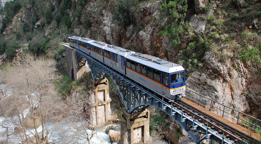 Οδοντωτός: Αναστολή δρομολογίων λόγω κατολίσθησης και ακινητοποίηση αμαξοστοιχίας