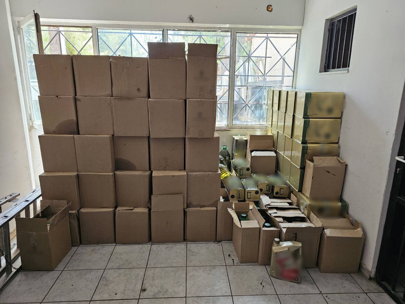 Ζεφύρι: Κατασχέθηκαν πάνω από 2,5 τόνοι ελαιολάδου αμφιβόλου ποιότητας – Συνελήφθησαν τρία άτομα