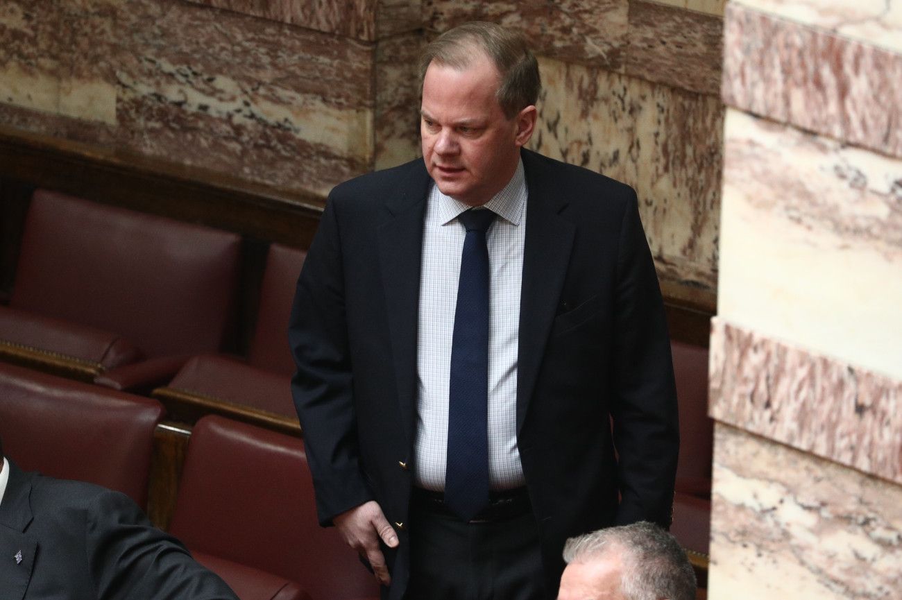 Προανακριτική: Ανοίγουν τα χαρτιά τους ΝΔ, ΣΥΡΙΖΑ και Νέα Αριστερά