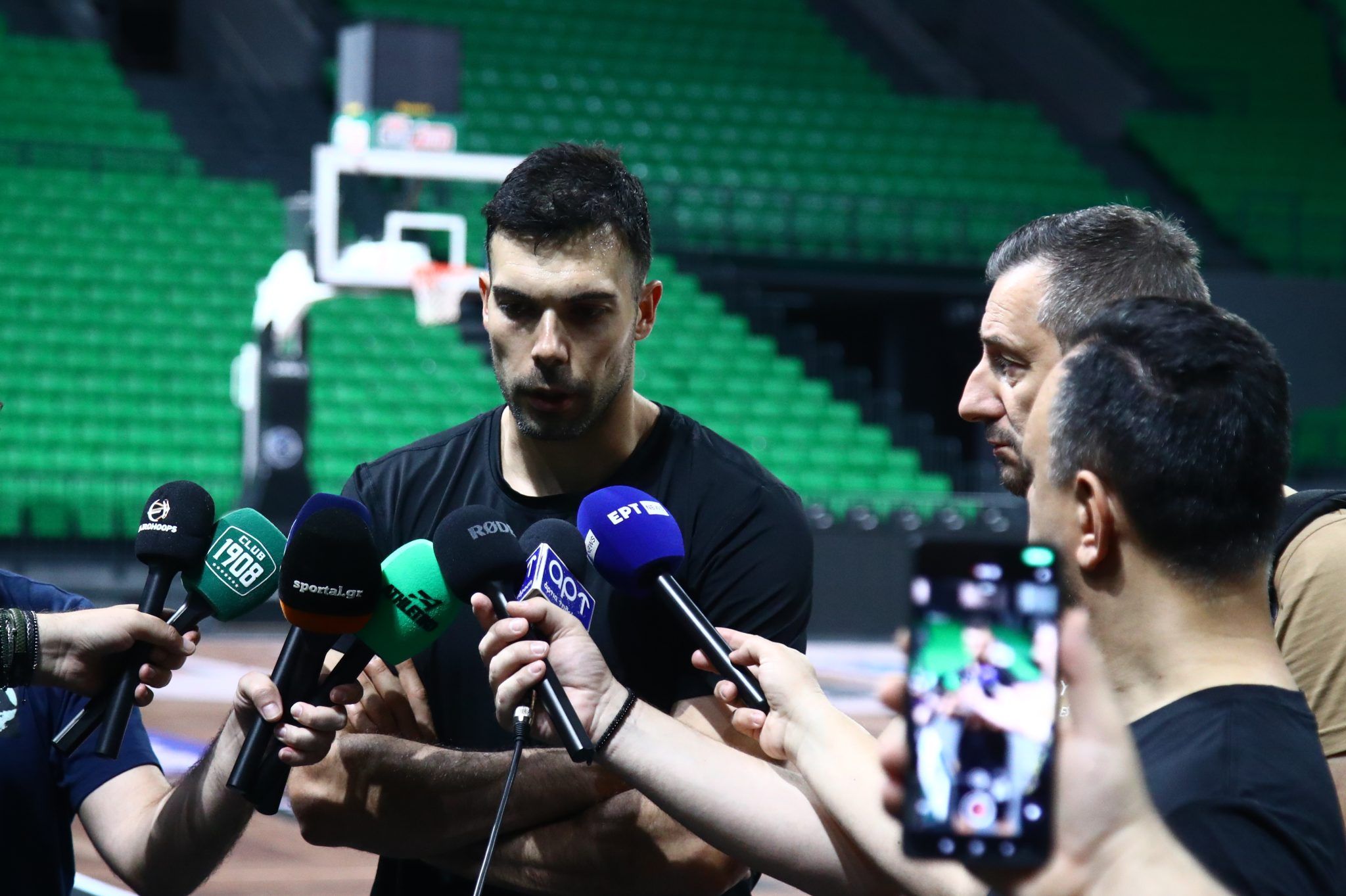 Σλούκας: Αν δεν κατακτήσουμε το πρωτάθλημα, θα έχει αρνητικό αντίκτυπο στη χρονιά