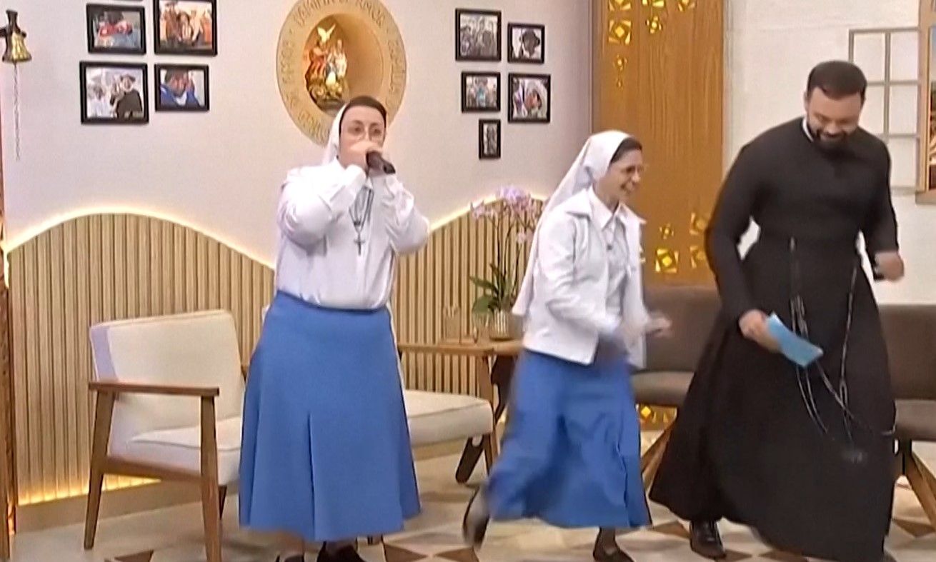 Μοναχές γοητεύουν το κοινό με beatboxing σε τηλεοπτική εκπομπή