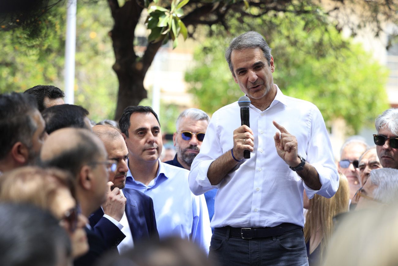 Ανακατασκευή του κυβερνητικού αφηγήματος: Ο Μητσοτάκης στην Εύβοια