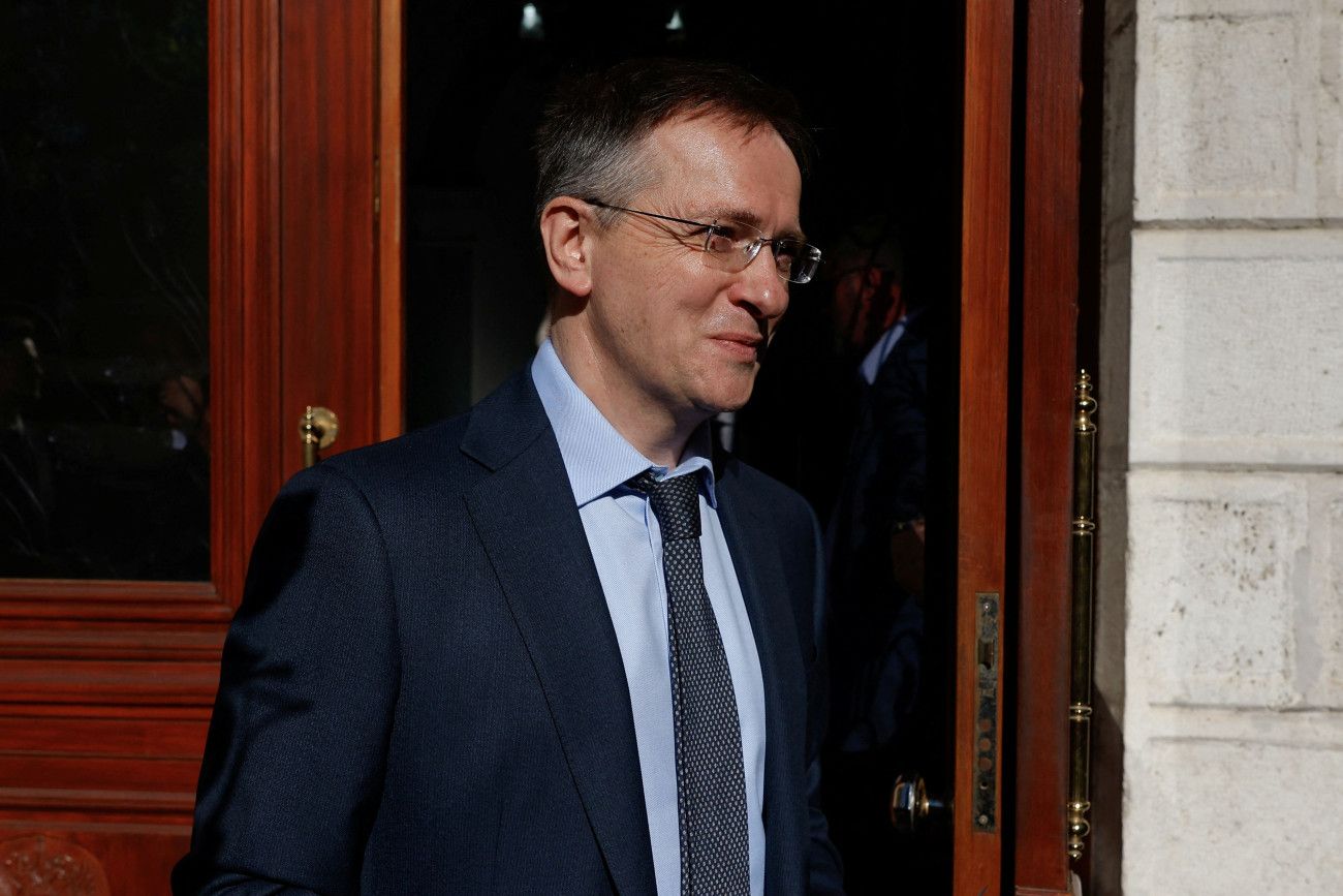 Ρωσία: Απροθυμία αποκαλύψεων για τους όρους εκεχειρίας, απειλές κατά του αρχιδιαπραγματευτή Μεντίνσκι