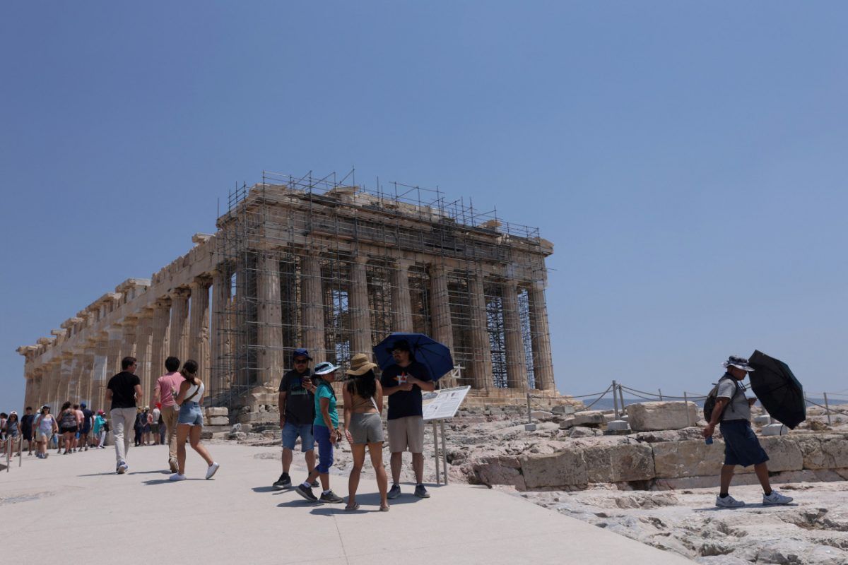 CNN για Αθήνα: Η ελληνική πρωτεύουσα προετοιμάζεται για το πιο ζεστό καλοκαίρι της Ευρώπης