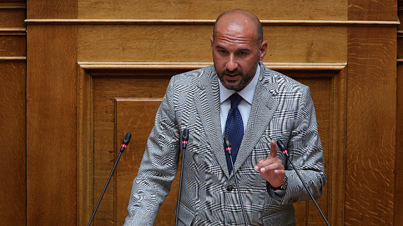 Βουλή: Προανακριτική για το δυστύχημα στα Τέμπη – Σφοδρή κριτική από τον Δ. Τζανακόπουλο
