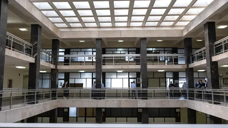 Ελεύθεροι με περιοριστικούς όρους οι πέντε κατηγορούμενοι για τη διακίνηση λαθραίων καυσίμων