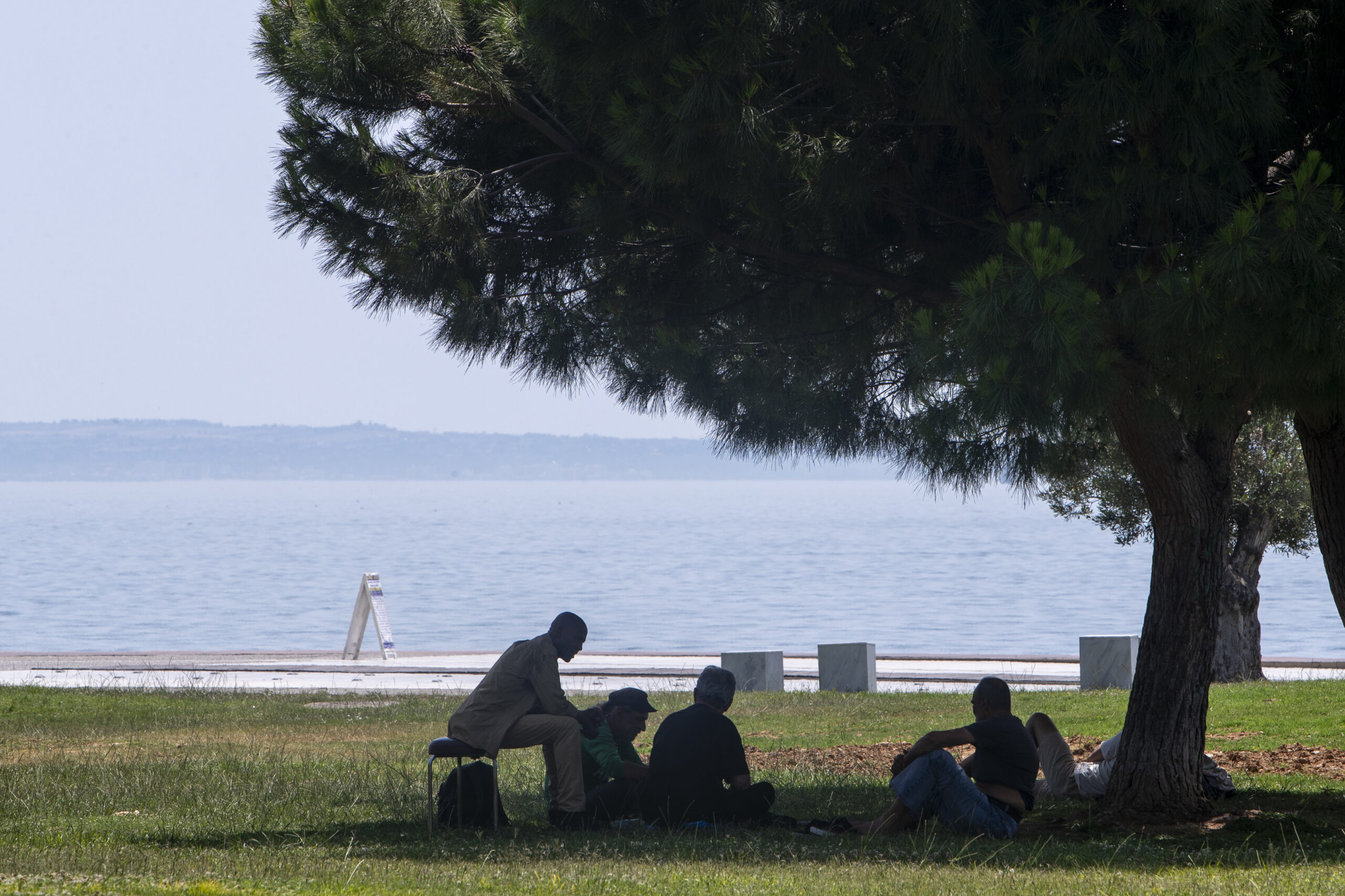 Δήμος Θεσσαλονίκης: Οδηγίες Προστασίας κατά την διάρκεια του καύσωνα – Οι κλιματιζόμενες αίθουσες