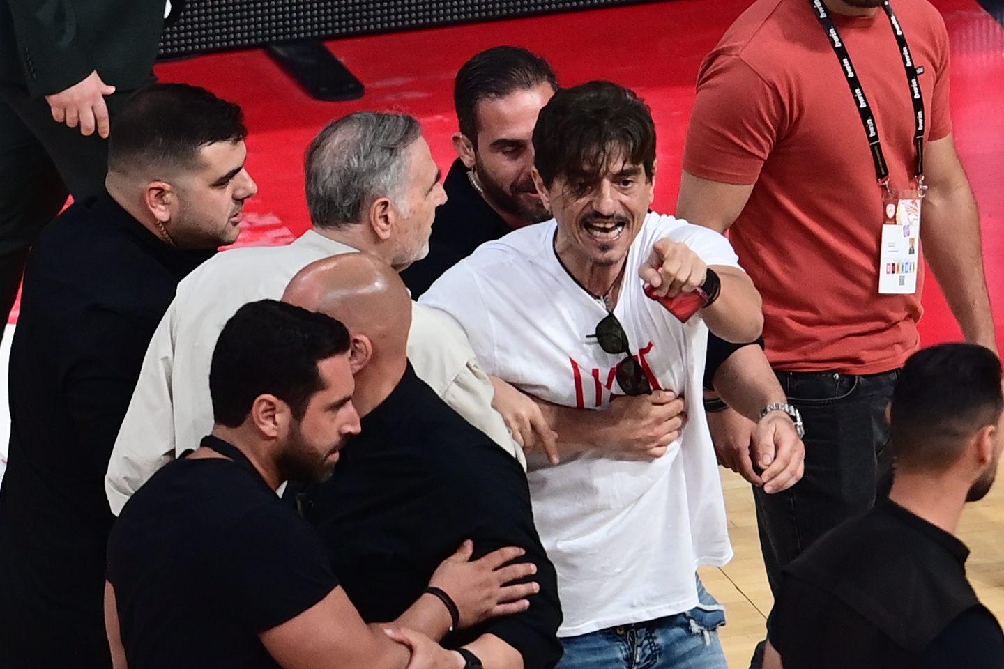 Γιαννακόπουλος: Θα παραστεί τελικά στο αυριανό ραντεβού με τους Αγγελόπουλους στον Βρούτση