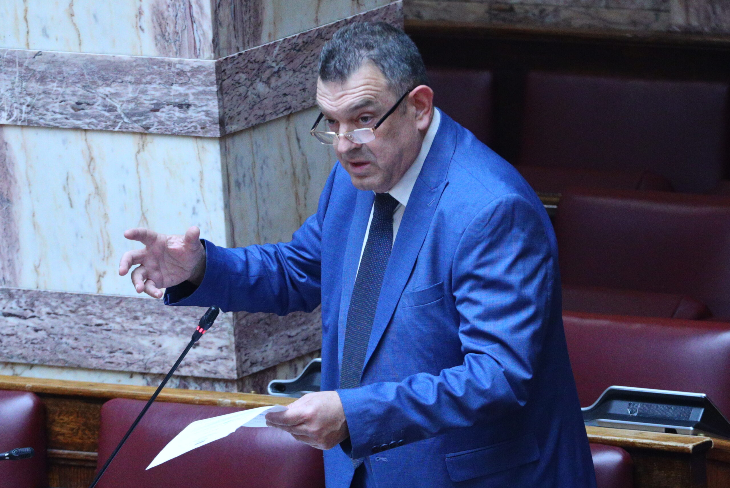 Νίκος Παπαδόπουλος: Ελευθερία Τέχνης ή βεβήλωση της Πατρίδας κ. Μενδώνη;