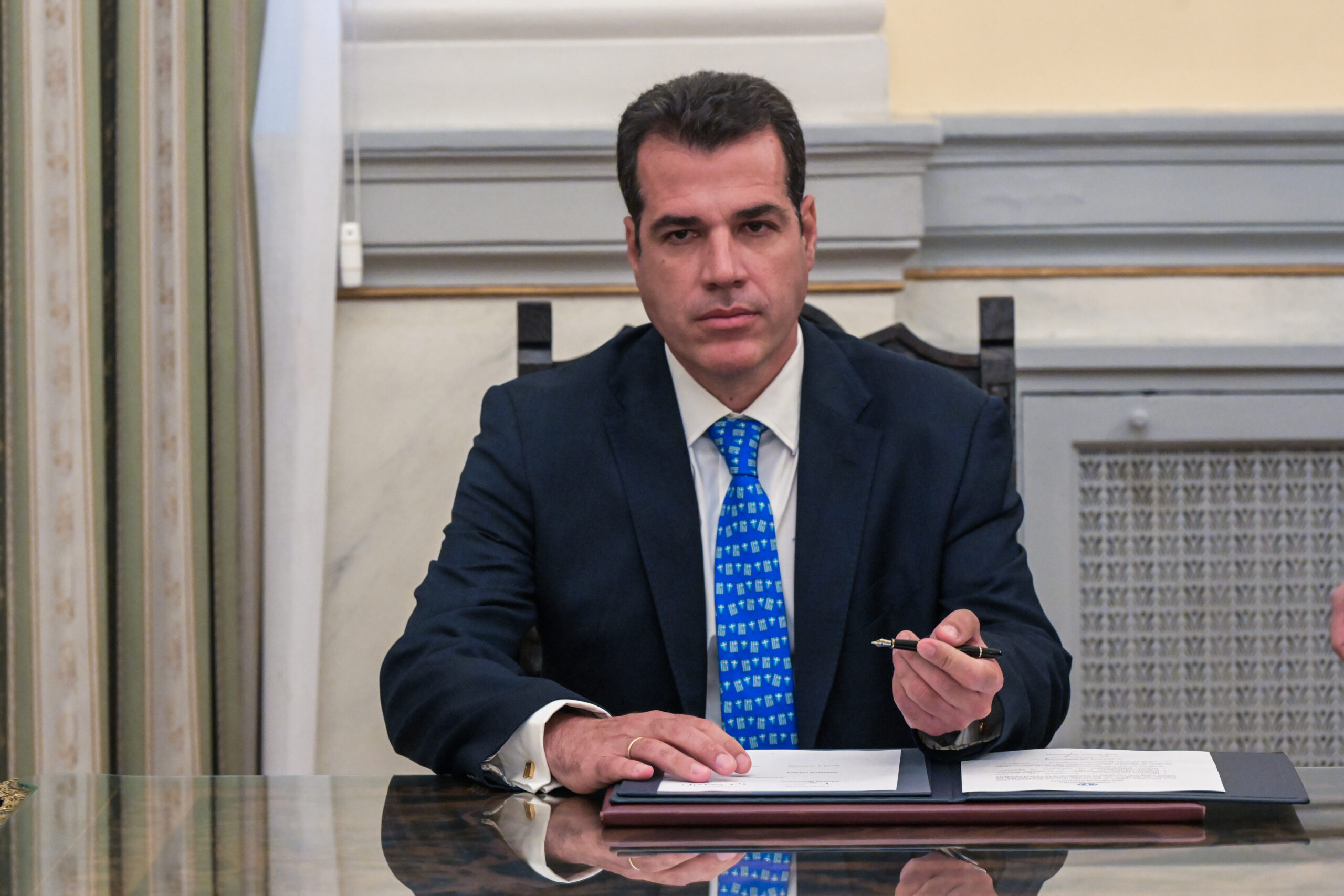 Θ. Πλεύρης: Θα συνεχίσω την πολιτική του Βορίδη –  Κανένας παράνομος μετανάστης δεν θα μπορεί να νομιμοποιηθεί στη χώρα