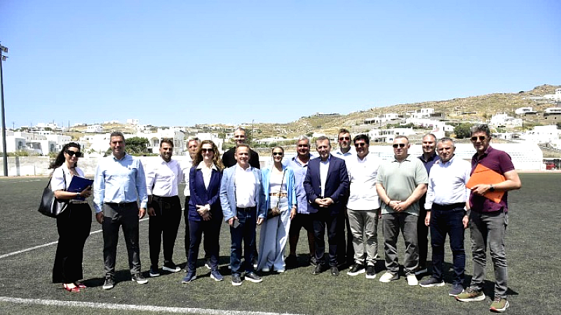 Αναβάθμιση του γηπέδου ποδοσφαίρου στον Κόρφο Μυκόνου μετά από κακοκαιρία