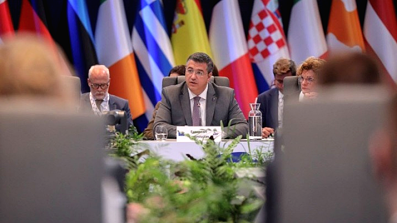 Στρατηγική ισορροπίας στον τουρισμό: Ο Απόστολος Τζιτζικώστας στο Συμβούλιο Υπουργών Τουρισμού της ΕΕ