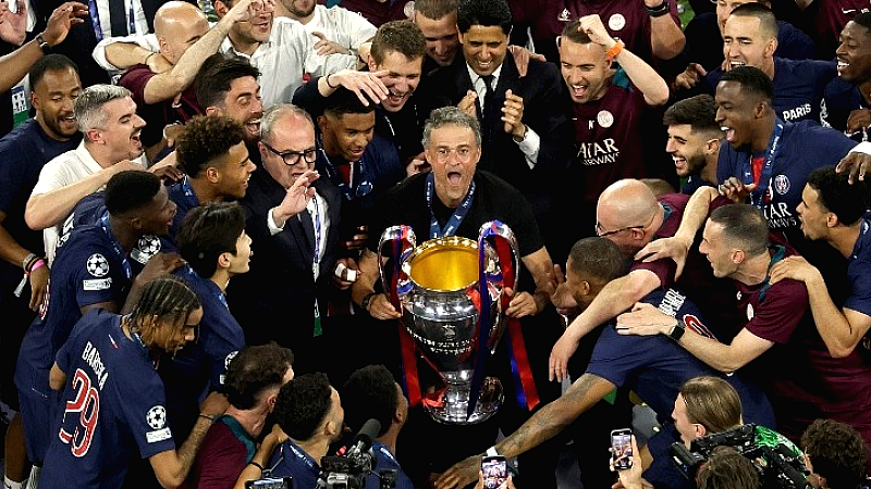«Η Παρί Σεν Ζερμέν θριαμβεύει στο Champions League με 5-0»