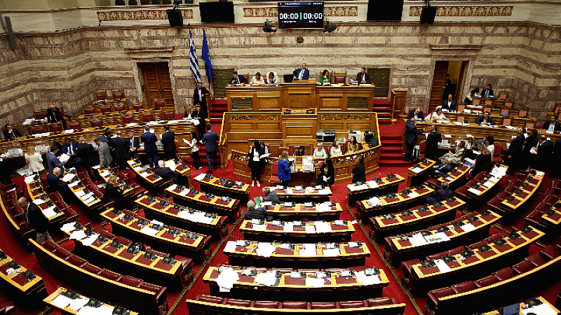 Συγκρότηση προανακριτικής επιτροπής στη Βουλή για την υπόθεση Καραμανλή