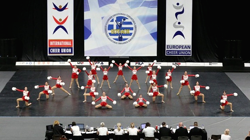Εντυπωσιακή επιστροφή του cheerleading στο ΟΑΚΑ με ρεκόρ συμμετοχών